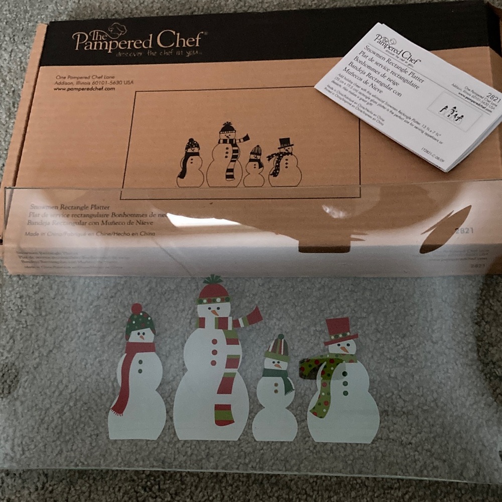 The Pampered Chef Glass Platter with White Snowmen and Red & Green Accents